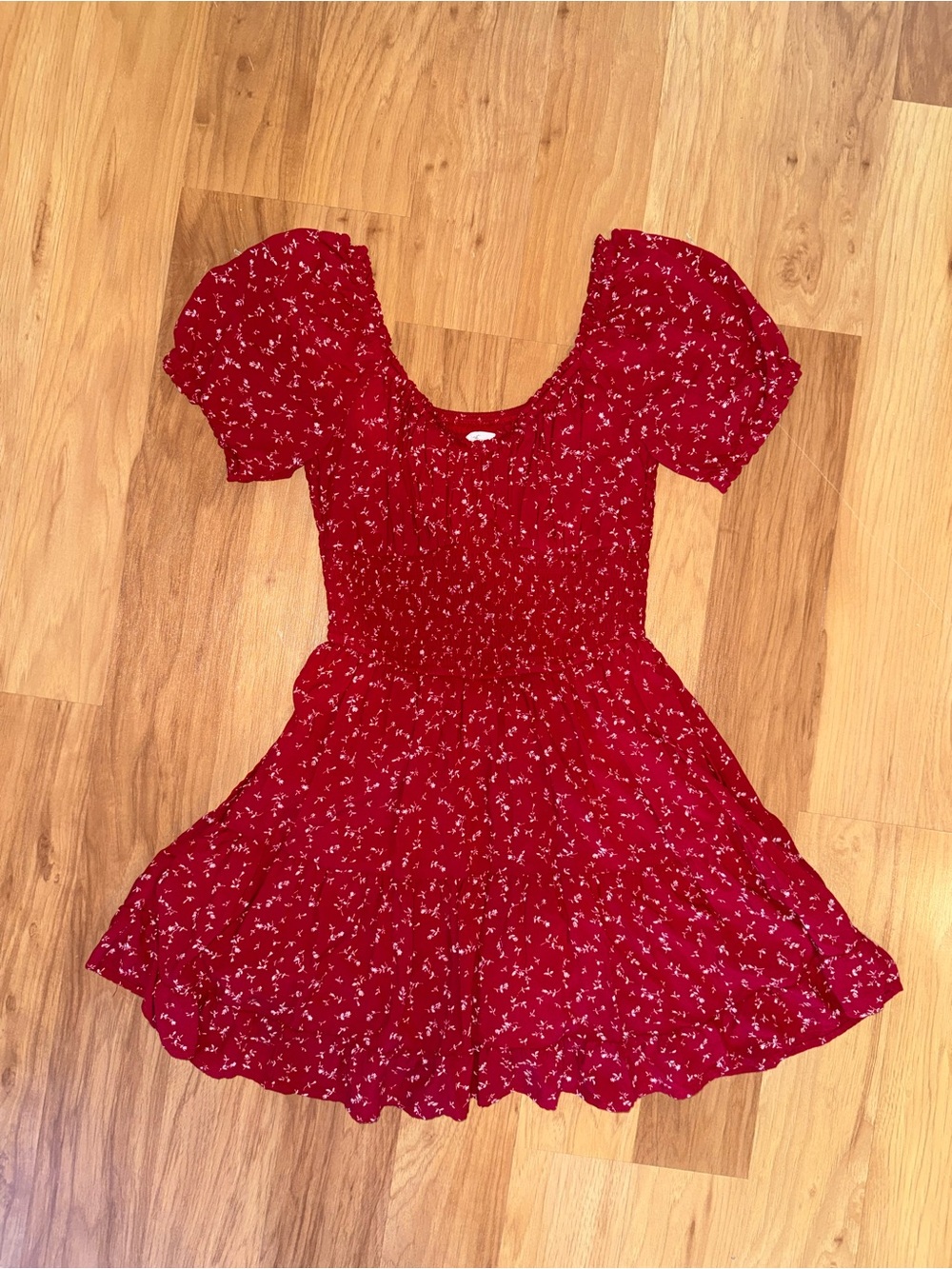 Hollister Red Floral Puff-Sleeve Smocked Dress